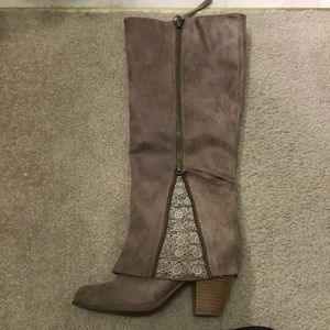 Worn like 4 times tall fall boots